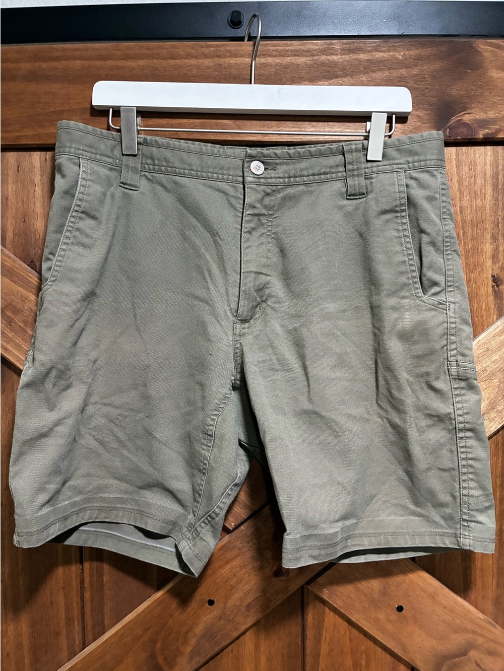 Men’s LIVSN Olive Shorts